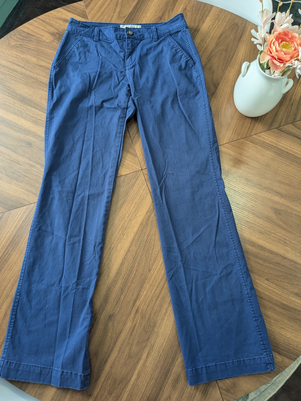 Old Navy Women's Flirt Khakis